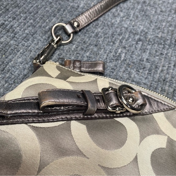 Coach Signature Logo Shoulder Bag - Picture 10 of 13